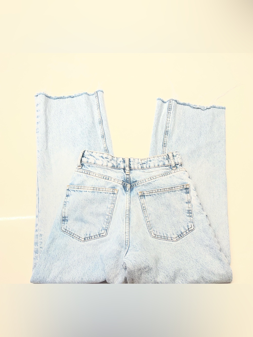 Light Blue raw hem Zara jeans - Picture 6 of 7